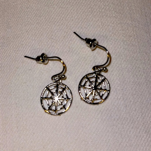 Spiderweb Earrings fort Halloween - Picture 1 of 3